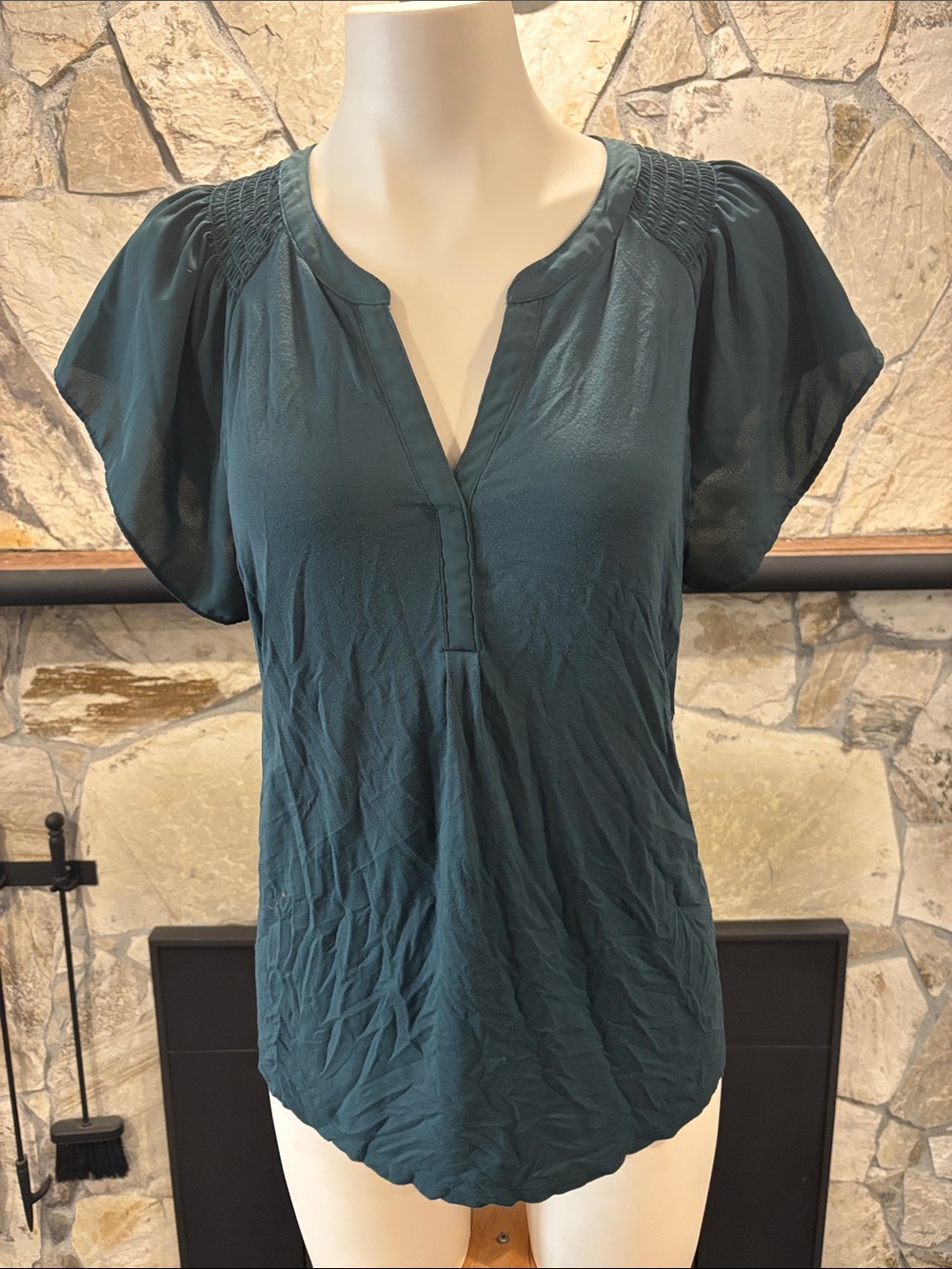 Reitmans Teal Short-Sleeve Split V-Neck Blouse